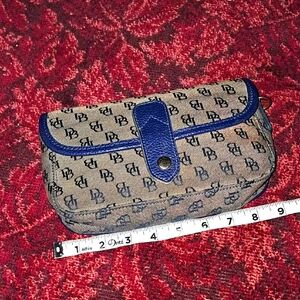 Dooney & Burke Elegant Blue Textured Pouch